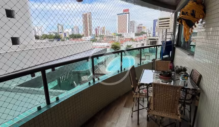Excelente Apartamento no Brisamar / 165 m2