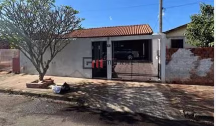 Casa com edícula  à Venda, Armindo Guazzi, Londrina, PR