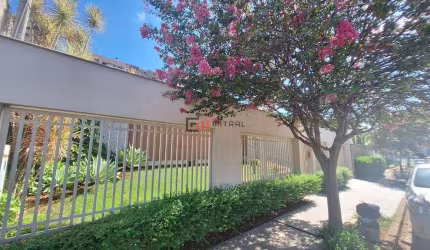 Casa à Venda Rua Pistóia com 4 quartos sendo 2 suítes no Jardim Canadá, Londrina, PR