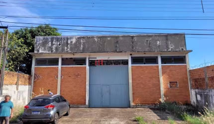 Galpão/Barracão à venda, 367m2, muito próximo  da avenida Brasília, em Zona Industrial