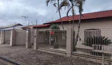 Casa 3 quartos com suíte - Piscina - Cambé