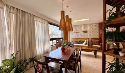 Apartamento diferenciado com vista para o mar de Itapuã