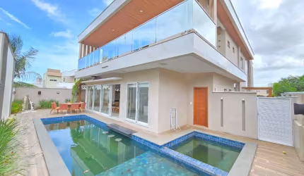 Vendo linda Casa no Condomínio Alphaville duplex no Aracagy.