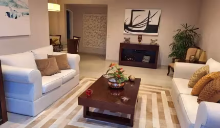 Imóvel para venda possui 211 metros quadrados com 4 quartos em Icaraí - Niterói - RJ