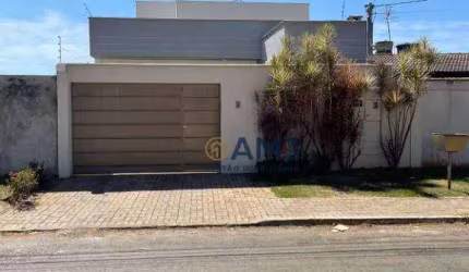 Casa com 3 dormitórios à venda, 130 m² por R$ 750.000,00 - Jardim Mariliza - Goiânia/GO