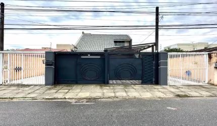CASA  COM ATÍCO