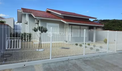 Casa para Venda em Santo Amaro da Imperatriz, São Francisco, 3 dormitórios, 1 suíte, 2 banheiros, 1 vaga
