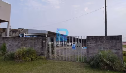 Casa com 6 quartos para aluguel de Veraneio.