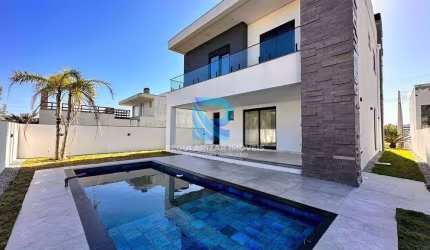 Casa com 4 dormitórios na primeira quadra do mar na  Bellatorres