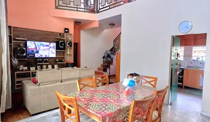 DUPLEX no JAPIIM, Prox. SEDUC E DB. 263m² const., 4qts/3stes, 6vgs e Piscina
