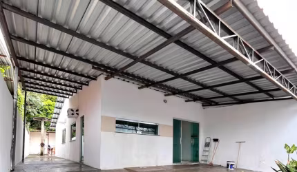 Conj. Artur Virgílio, J. Teixeira. 200 m², 3 quartos, quintal e 4 vagas
