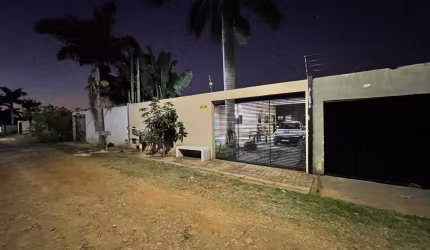 Casa com 3 quartos à venda na Lambari, 225, Balneário Tibagi, Ibiporã por R$ 320.000