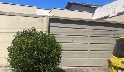 Vende-se linda casa no bairro Minas Talco