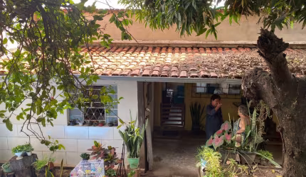 Vende-se casa