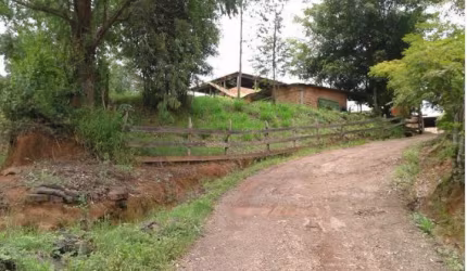 Vende-se lote em Itatiaia/Ouro Branco