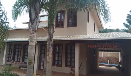 Vende-se linda chácara em Sobrado