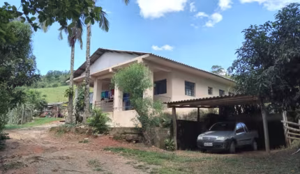 Vende-se bela Fazenda  em Santa Rita de Ouro Preto