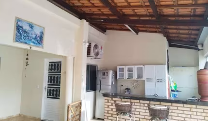 Vendo casa espaçosa na mata do Jacinto
