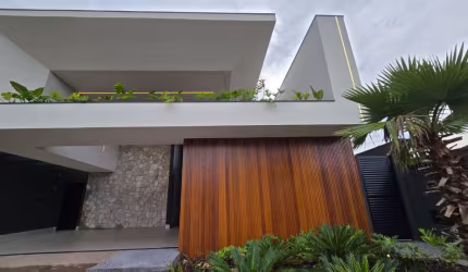 Casa de Condomínio com 3 Quartos à Venda por R$2.600.000,00 no Residencial Alphaville IV