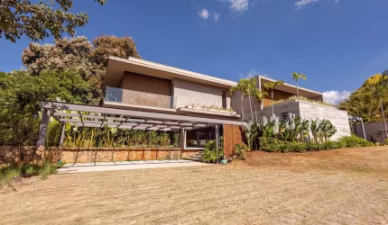 Casa no condomínio Residencial Colinas para venda com 4 quartos, sendo 4 suítes, 522m²