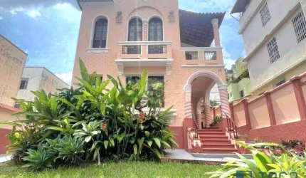 Casa com 4 quartos para alugar Residencial ou Comercial no Centro, Juiz de Fora - MG, 78 m², com excelente localização, por R$ 7.500,00/mês