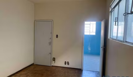 Apartamento com 3 quartos para alugar, 90 m² por R$ 1.814/mês - Centro - Juiz de Fora/MG