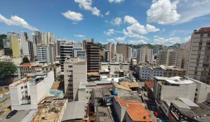 Cobertura maravilhosa com 2 quartos à venda, 91 m² por R$ 320.000 - São Mateus - Juiz de Fora/MG
