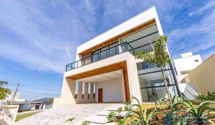 Casa com 3 suítes à venda, 350 m² por R$ 2.390.000 - Condomínio Alphavile - Juiz de Fora/MG