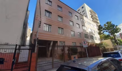 Apartamento com 3 quartos, suíte, vaga, à venda, 130 m² por R$ 360.000 - Centro - Juiz de Fora/MG