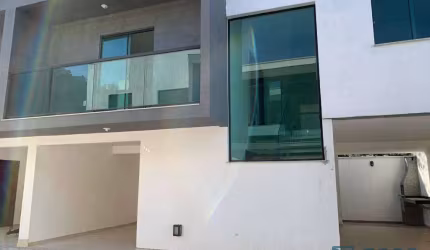 Casa com 3 quartos, sendo uma suíte, à venda, 140 m² por R$ 680.000 - Marilândia - Juiz de Fora/MG