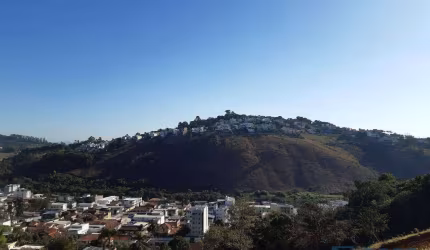 Terreno à venda, 400 m² por R$ 240.000,00 - Marilândia - Juiz de Fora/MG