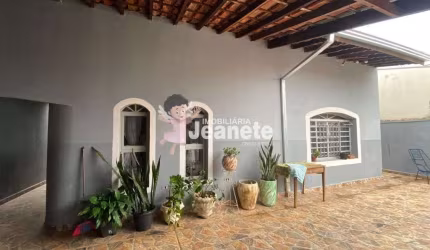 Linda casa no Jardim Nossa Senhora de Fátima
