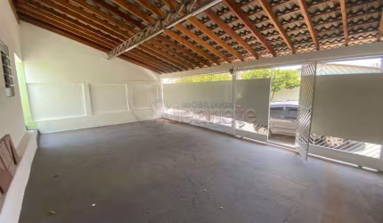 Casa com 4 quartos à venda no Jardim das Palmeiras-CDHU, Nova Odessa  por R$ 300.000