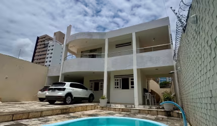 Casa Duplex à Venda em Lagoa Nova, Natal/RN.