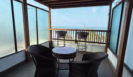 Flat de 64m²  no Condomínio Araçá - Ponta Negra