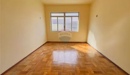 Apartamento três quartos para locação no centro de Juiz de Fora