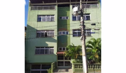 Apartamento à VENDA com 3 quartos / suíte - 161 m2 por R$550.000 no Centro de Ubá - MG