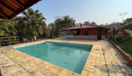 Sítio com 21.000 m²