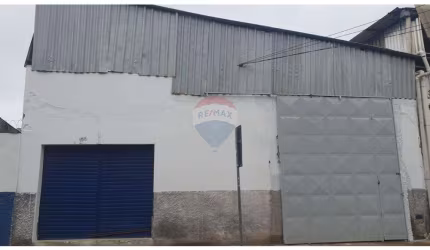 Galpões/Depósitos/Armazéns para alugar no Centro de Juiz de Fora, MG. Área total construída útil e coberta total 400m². Aluguel 5.500,00.