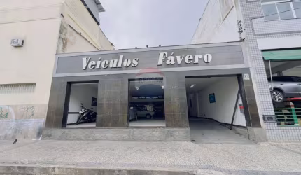 Loja comercial localizada no centro
