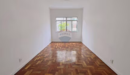 Apartamento três quartos para locação no bairro Santa Helena