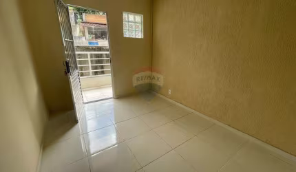 Apartamento de 02 quartos com suíte para locação no Bairro de Lourdes