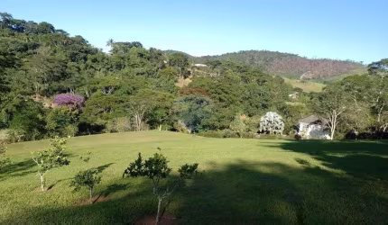 Terreno muito bem localizado em condomínio  a apenas 20 minutos de Juiz de Fora