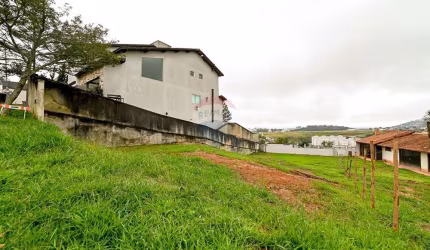 Terreno plano no Spina Ville!!