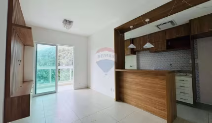 Apartamento três quartos todo planejado no Paineiras em condomínio.