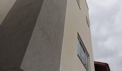 Casa nova e com muito espaço