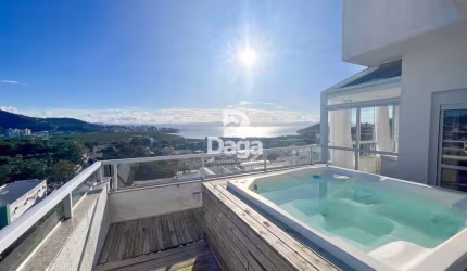 cobertura linear de 3 Dormitórios com vista mar á venda no Itacorubi