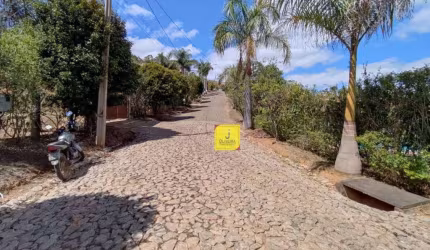 Excelente terreno, plano, no condomínio Fazenda do Tanque.