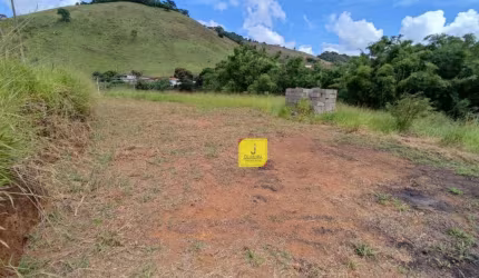 Granja rural, com 980m², sem benfeitorias (só terreno), na Estrada do Fundão, em Torreões.