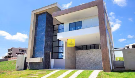 Casa com 4 suítes no Condomínio Alphaville